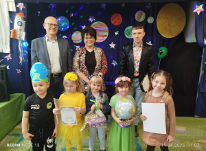 Laura, Hania, Marcelina, Julia i Tobiasz z grupy reprezentowali nasze przedszkole na przeglądzie Piosenki przyrodniczo-ekologicznej zorganizowanym w PM 12.